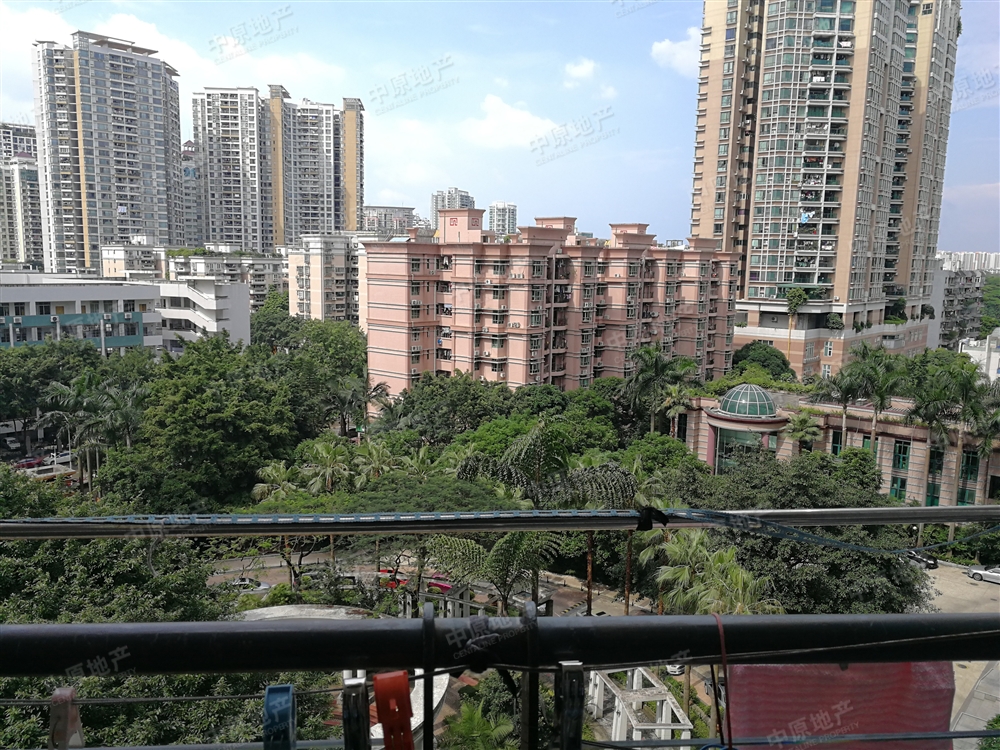 新世界东逸花园蓝谷 带入户花园大阳台飘窗大两房 读书必备