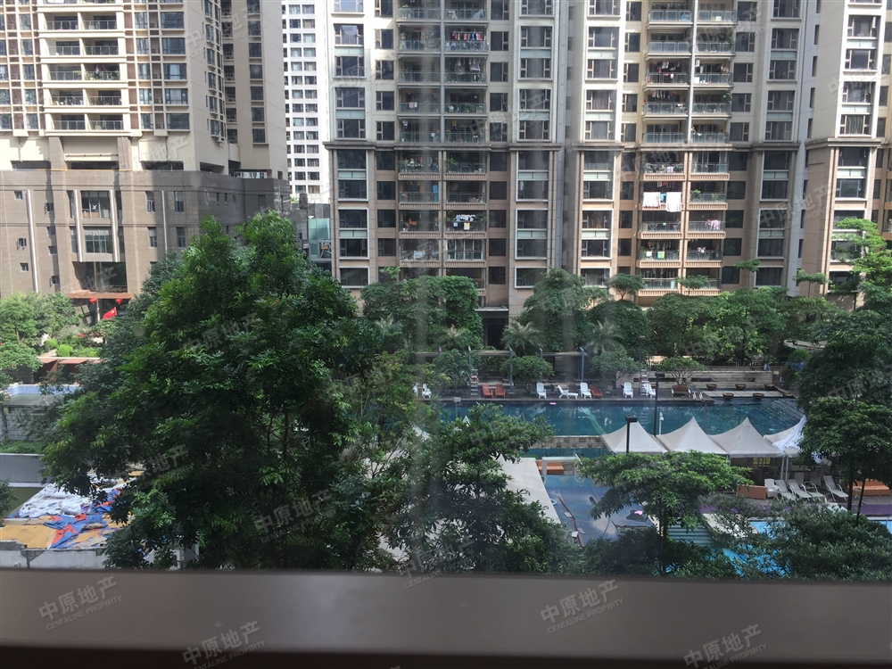 方圆月岛:珠江新城中区,双省校区,校区户口没占用,全新装修
