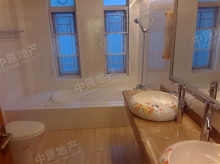半山雍景苑-洗手间