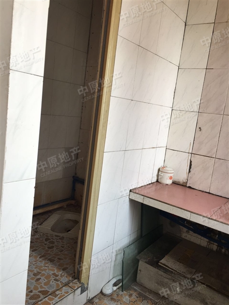 宝华路305号-洗手间