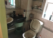 华文学院-洗手间