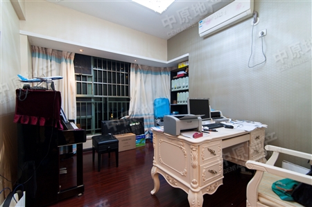 剑桥郡佰利山-次卧