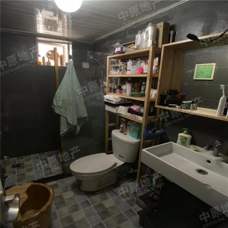 鸿翔大厦-洗手间