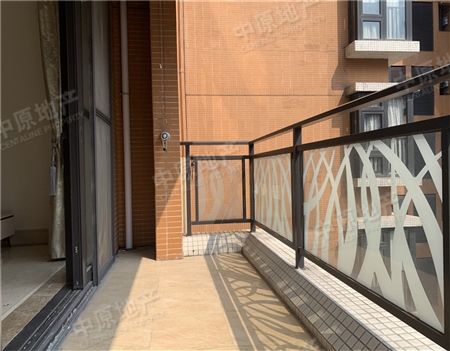 凯旋新世界广粤尊府-阳台