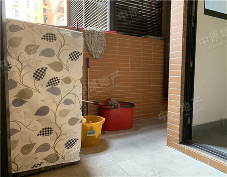 凯旋新世界广粤尊府-阳台