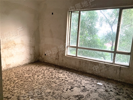 南航碧花园-次卧