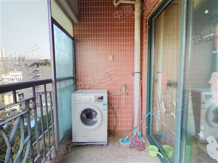 富力广场D区-阳台