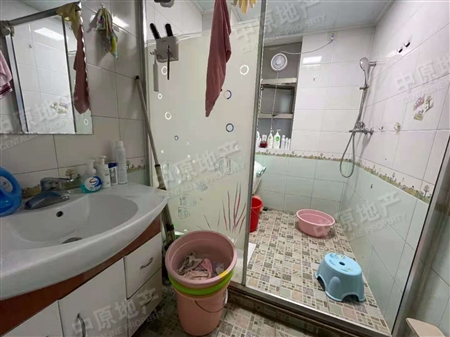 美林湖畔花园-洗手间