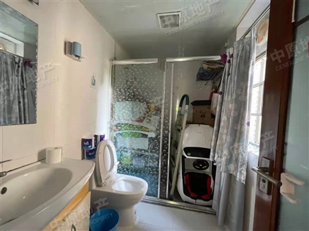 美林湖畔花园-洗手间