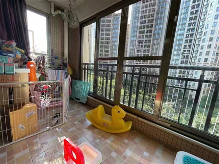 美林湖畔花园-阳台