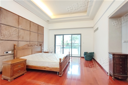 金山谷花园别墅-次卧