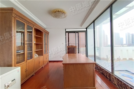 金山谷花园别墅-次卧