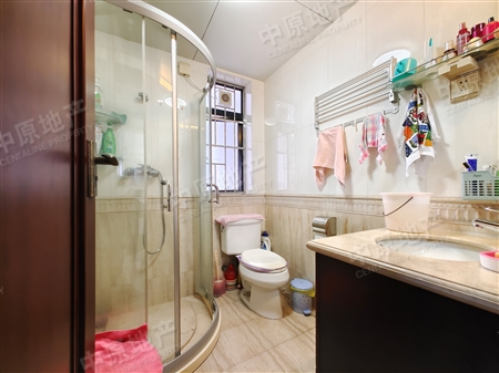 光大花园-洗手间