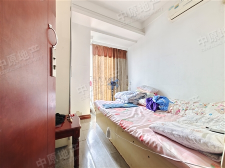 心江南心港-次卧