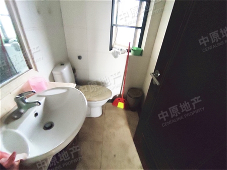珠江俊园-洗手间
