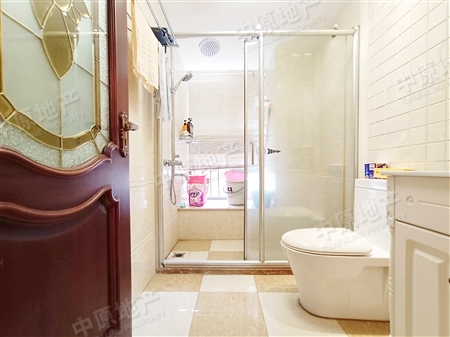 天鹅湾一期-洗手间