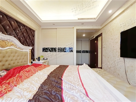 天鹅湾一期-主卧
