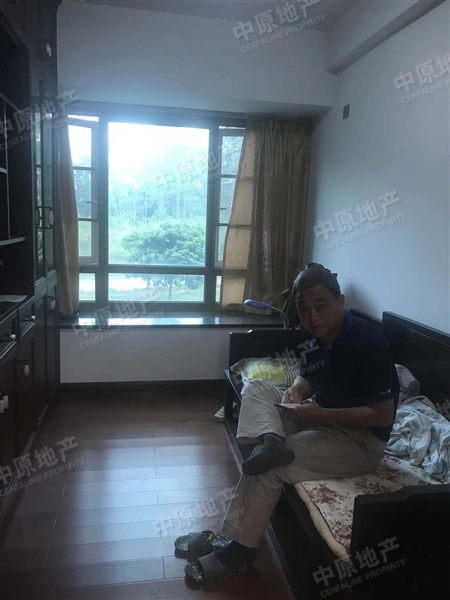 御湖名邸-次卧