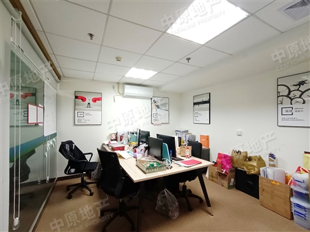 敏捷国际公寓(锦绣联合商务大厦)-次卧