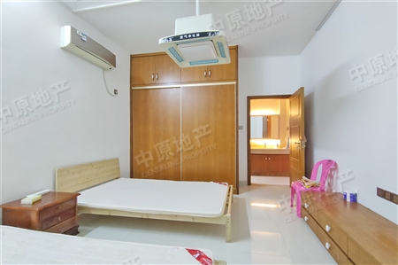 广州雅居乐花园峰会别墅-次卧