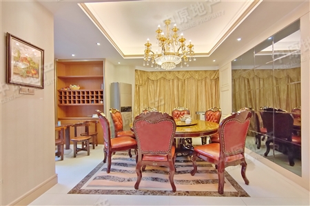 广州雅居乐花园峰会别墅-饭厅