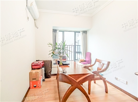 科城山庄三期峻森园-次卧