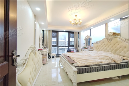 金山谷花园别墅-主卧