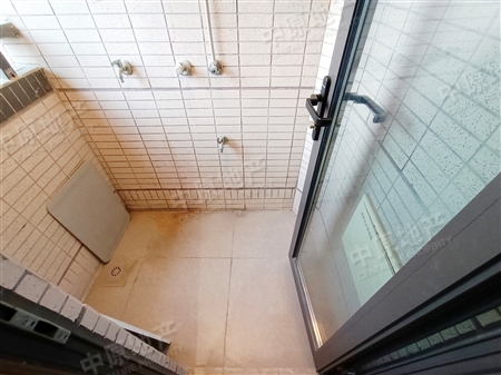 保利葛洲坝海德公馆(海荣花园)-生活阳台