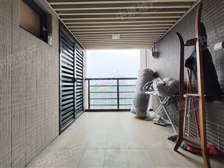 粤海丽江花园-生活阳台