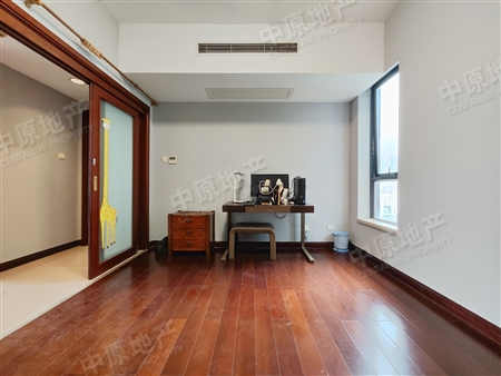 粤海丽江花园-次卧