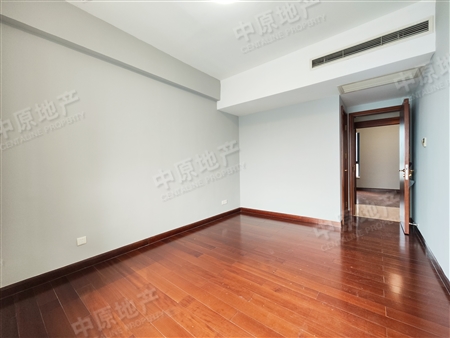 粤海丽江花园-主卧