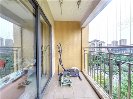 美林湖畔誉府-阳台