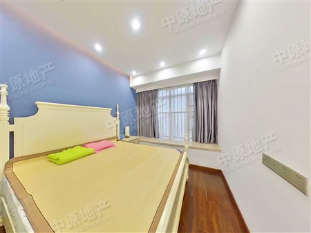 奥园莲峰圣境-次卧