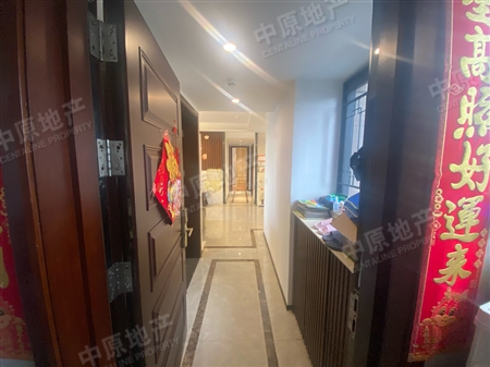 招商雍华府二期-入户花园