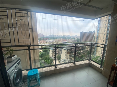 招商雍华府二期-阳台