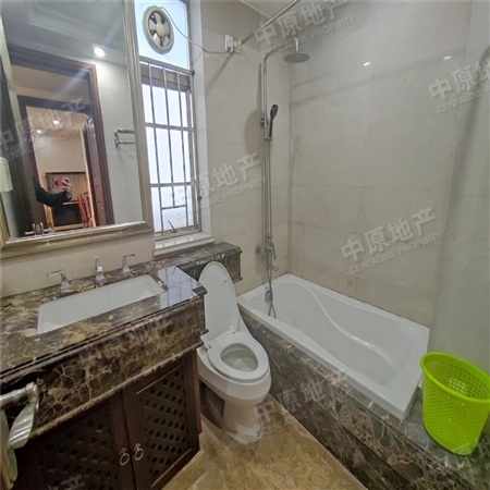 美林湖畔花园-洗手间