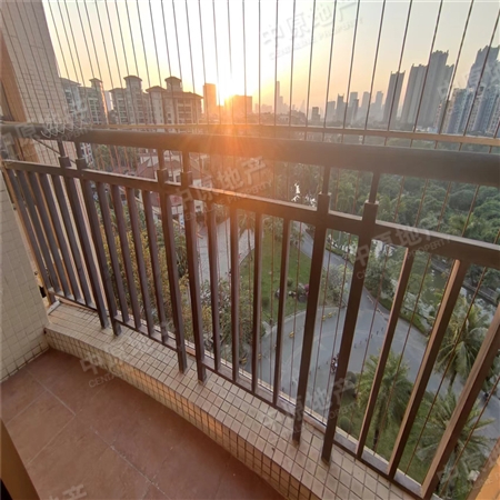 美林湖畔花园-生活阳台