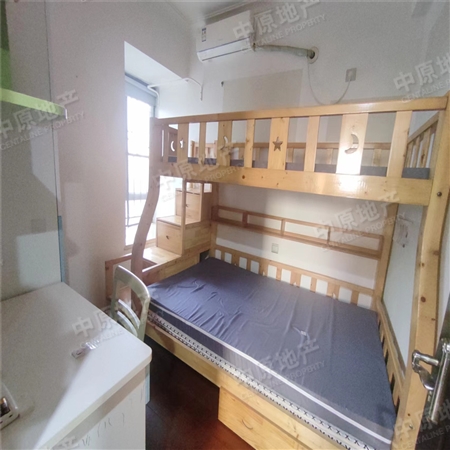 美林湖畔花园-次卧