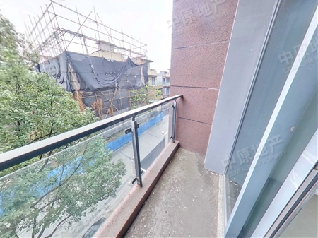 侨建御溪谷-阳台