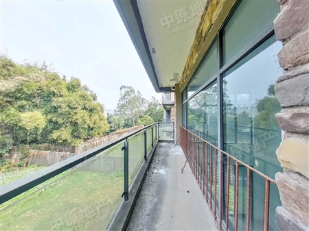 侨建御溪谷-阳台