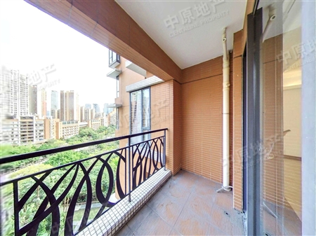 凯旋新世界枫丹丽舍-阳台