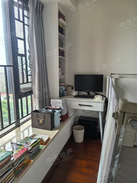 葛洲坝保利曼城(曼宁花园)-主卧