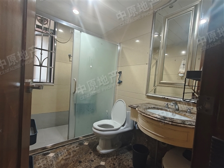 骏景花园-洗手间