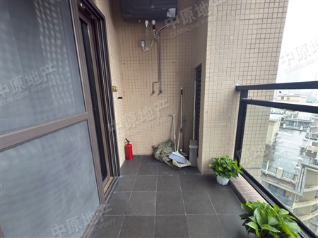 珠光新城国际公寓-阳台