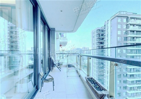 首开龙湖天奕-阳台