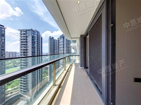 首开龙湖天奕-阳台