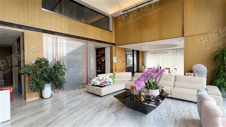 保利林语山庄-客厅