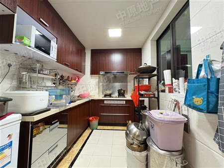 保利悦廷-厨房