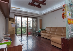 广东教育院 稀有三房放盘 校园社区 常年鸟语花