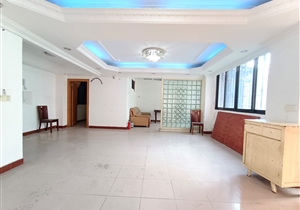 湖滨小区 室内通透 采光明亮  配套齐全 出行便利